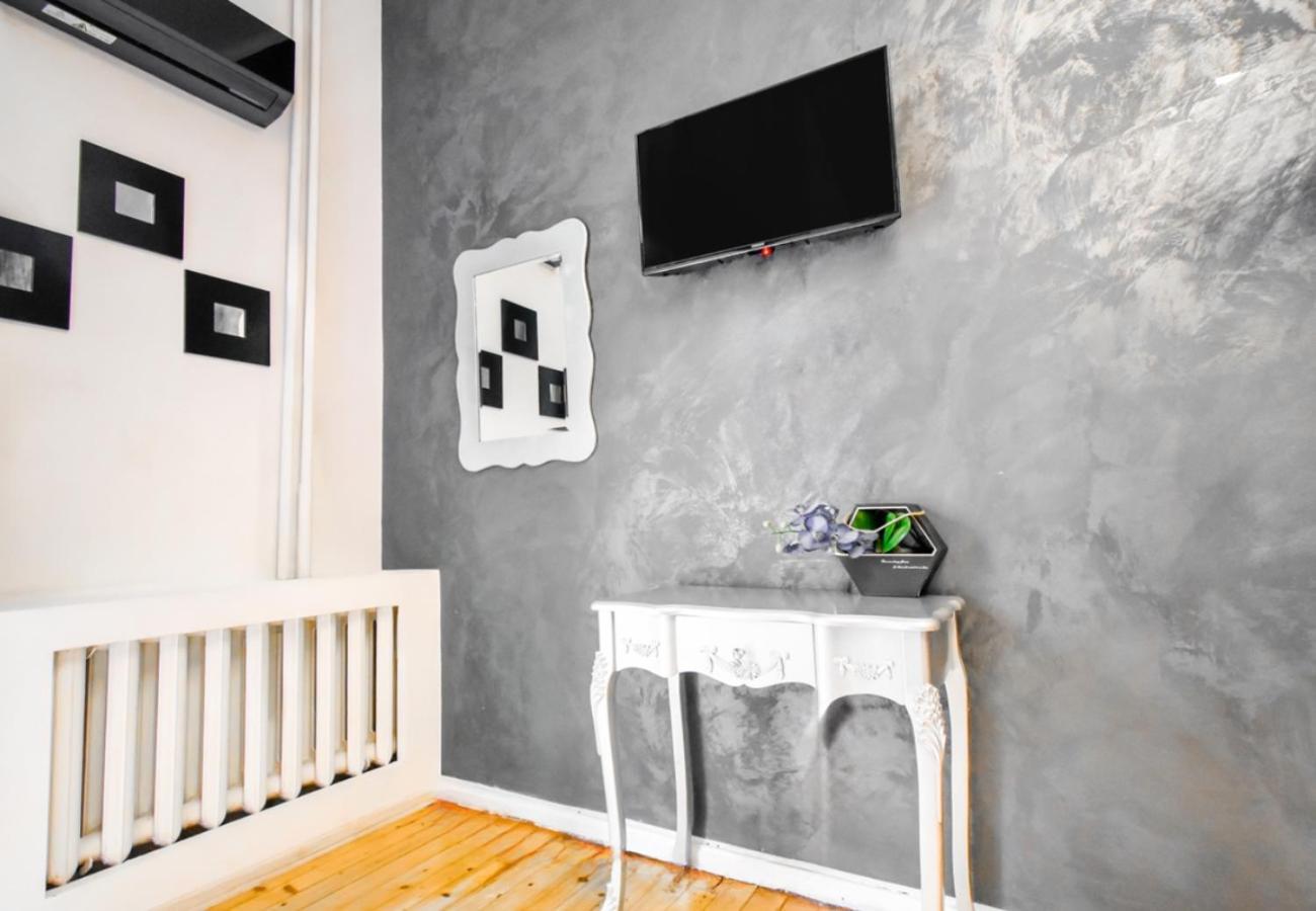 Dietro L Angolo, 2 Bath Apartamento Sófia Exterior foto